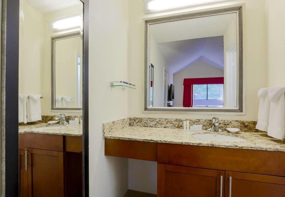 Residence Inn By Marriott Atlanta Cumberland/Galleria Смирна Экстерьер фото