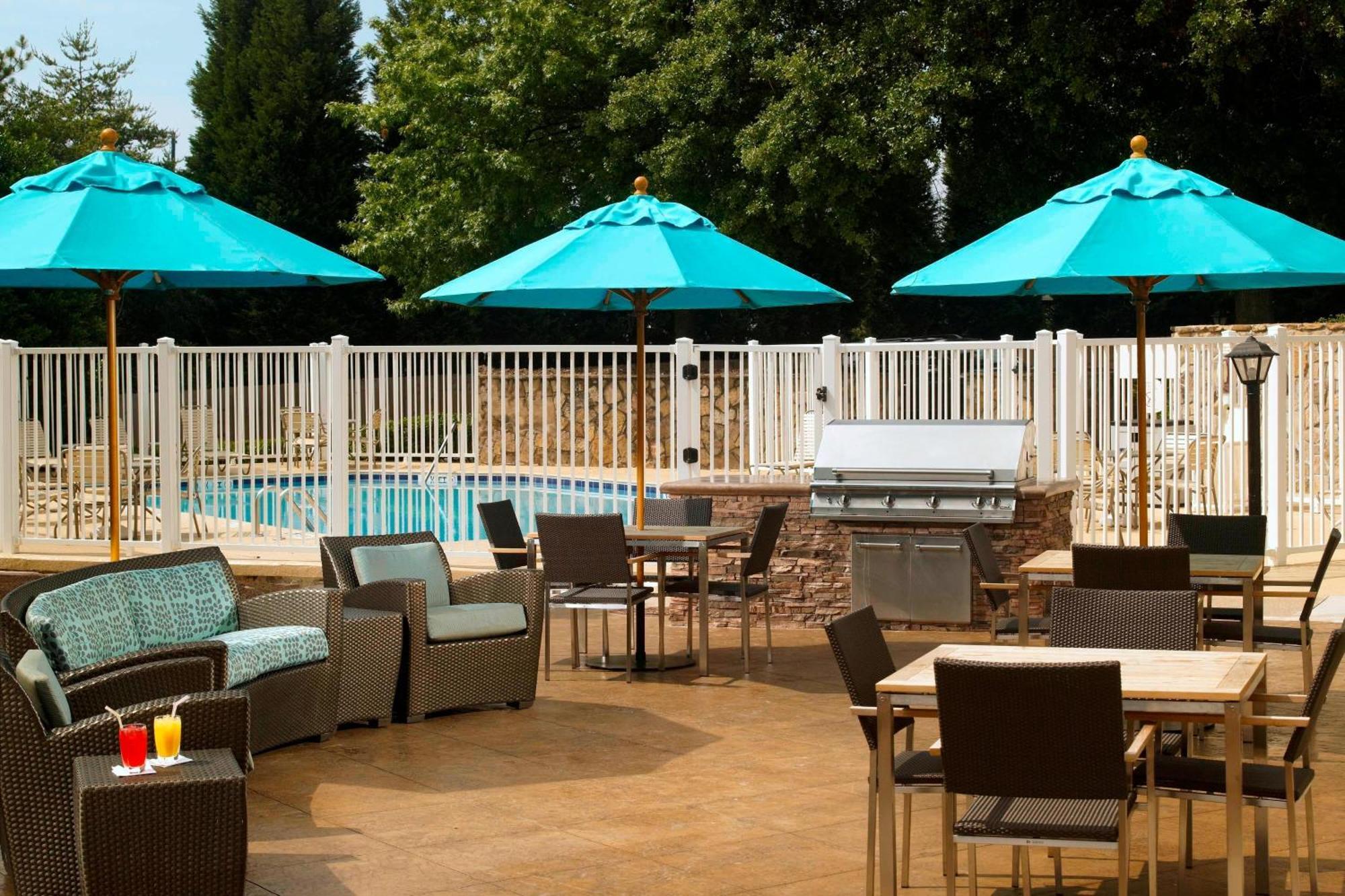 Residence Inn By Marriott Atlanta Cumberland/Galleria Смирна Экстерьер фото